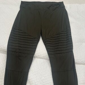 Olive & Oak Dark Leggings with Striped Detail